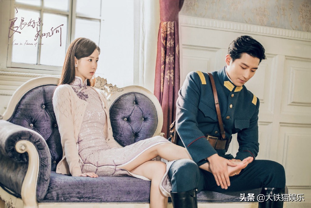 民国军装男神霸气出场,成毅帅气军装