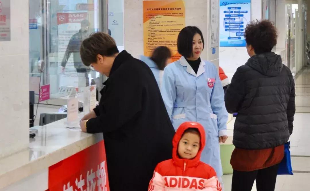 新春走基层除夕夜医院,新春走基层医院