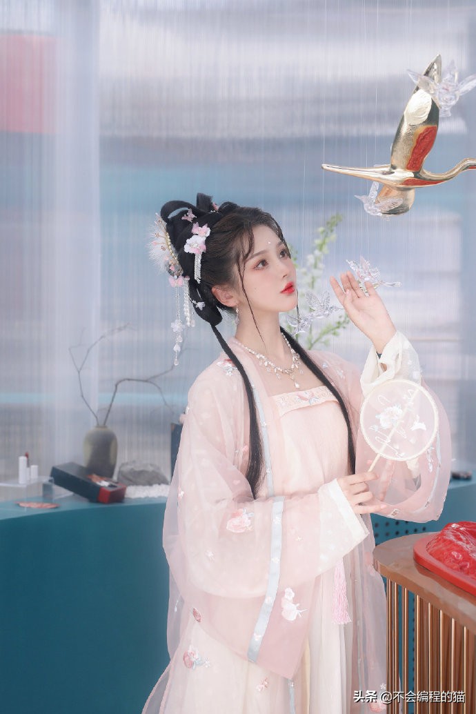 老书虫都爱看的小说,老书虫看三遍的言情小说