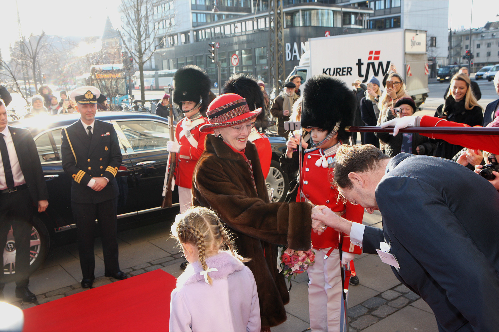 丹麦女王参加典礼,丹麦女王25周年