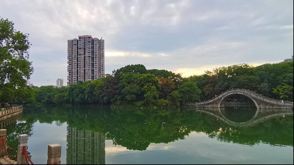 婆婆：这生的什么金疙瘩啊？人家顺产才四千多，她生了一万六