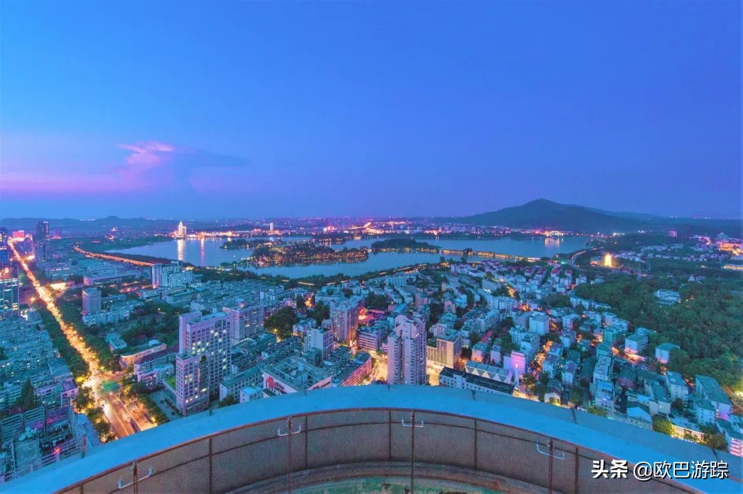 南京金陵城全景,南京金陵酒店新楼有多少米高