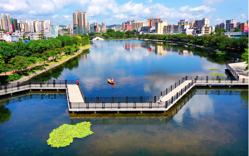 娼睍鑷┚浜斿崕,骞夸笢浜哄埌浜戝崡鐪熷疄鎰熷彈