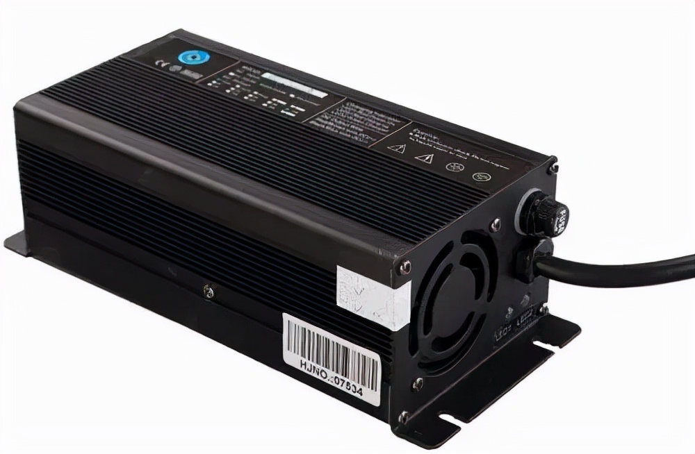 车载充电机的功能作用是什么,车载充电机工作原理