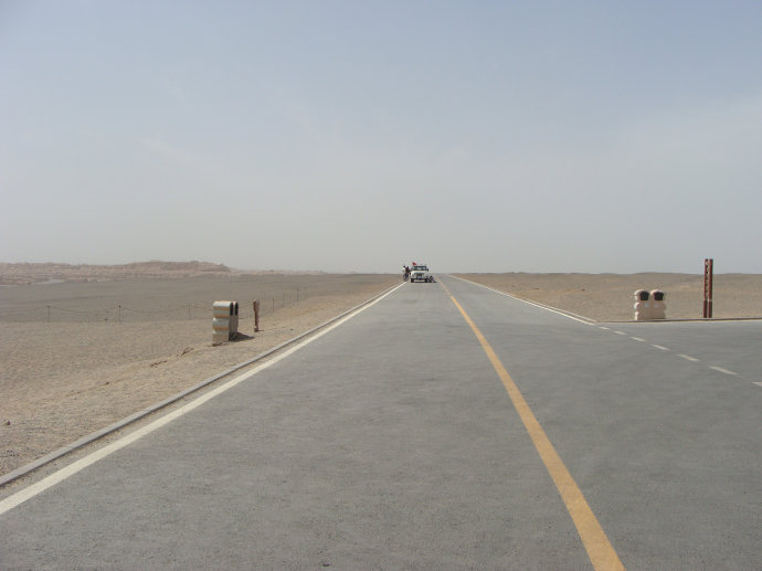 敦煌雅丹魔鬼城景观,大西北七彩丹霞地貌风景绝美震撼