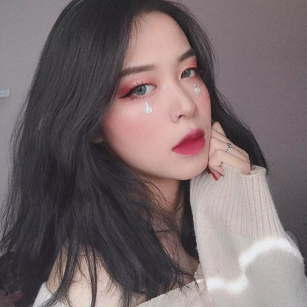 越南网红小姐姐妆容,越南ins小姐姐化妆