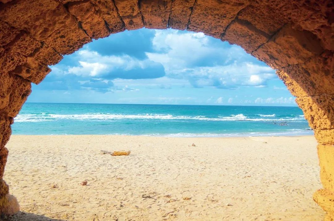 卫衣的3种搭配，你这样穿美爆了