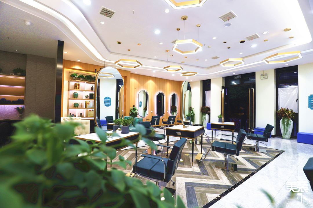 鏈楀Э缇庡spa,鏈楀Э缇庡缇庡彂