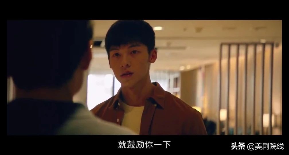 豆瓣评分8.0以上华语电影2020年,最新华语豆瓣评分9.5以上的电影