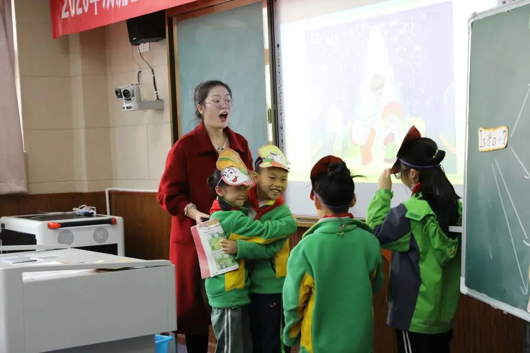 成都市双流区迎春小学,双流县东升迎春小学