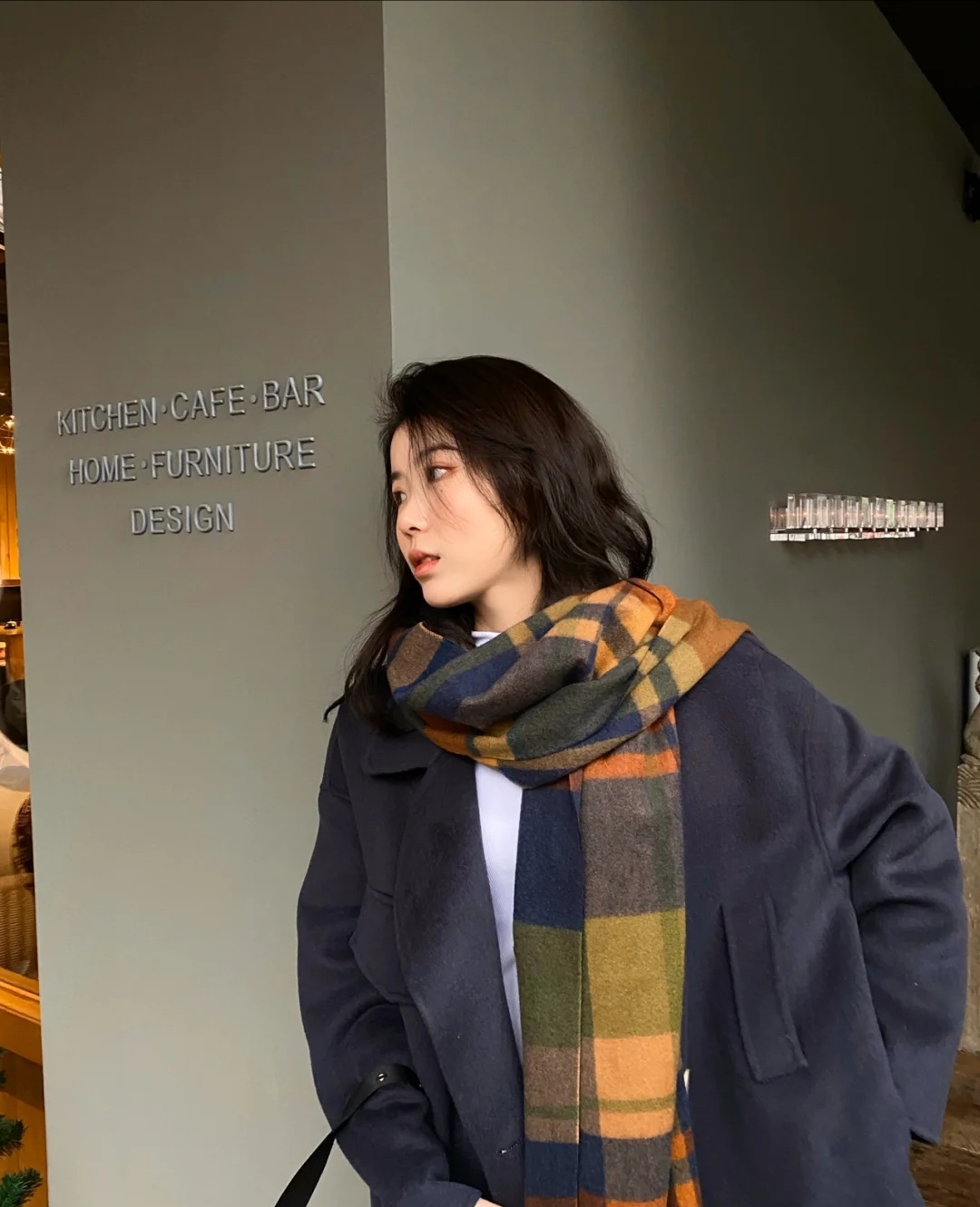 围巾怎么系才能好看又时尚,女士怎么样系围巾更好看