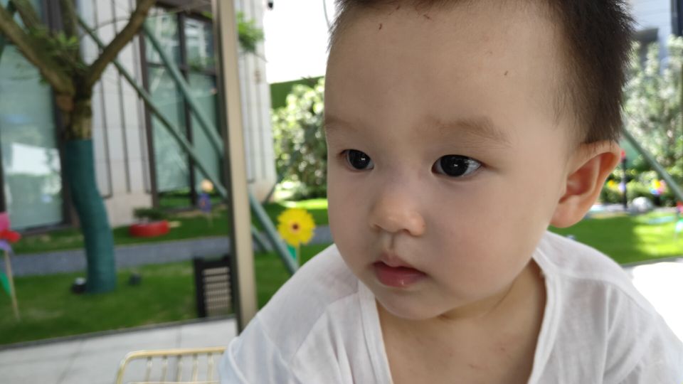 宝宝便秘是因为母乳不够的原因嘛,宝宝便秘是没有吃饱吗