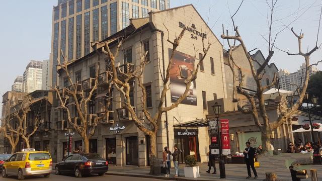 劳力士潜水表宝珀 (劳力士潜航者和宝珀五十噚哪个好)