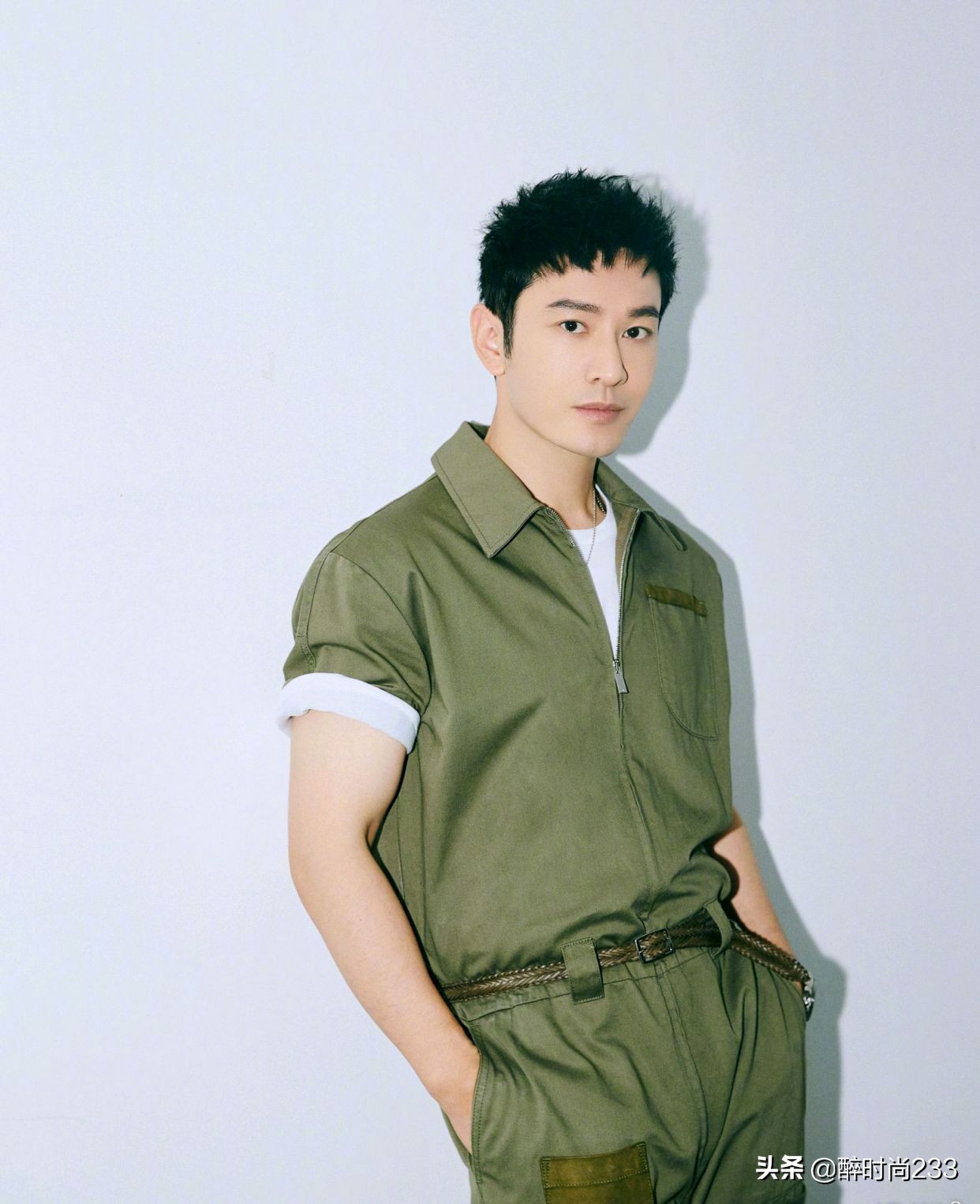 黄晓明复古穿衣搭配,黄晓明t恤衬衫夹克棒球帽工装裤