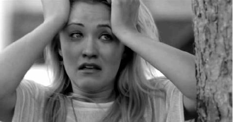 孩子跟奶奶比较亲妈妈应该怎么做,宝宝和奶奶更亲应该怎么办