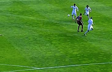 c罗皇马时期100大进球合集第三季,c罗进球莱万大四喜多特4:1皇马