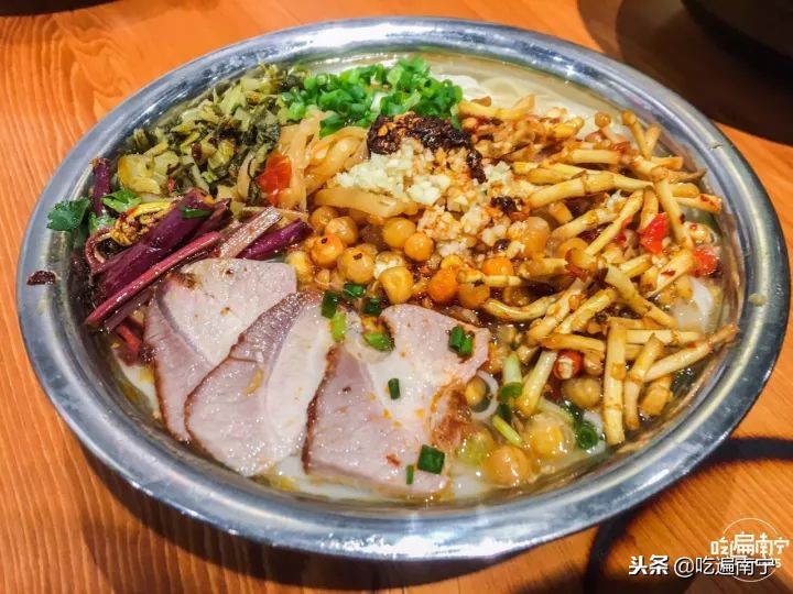 河池煮粉视频,河池煮粉图集