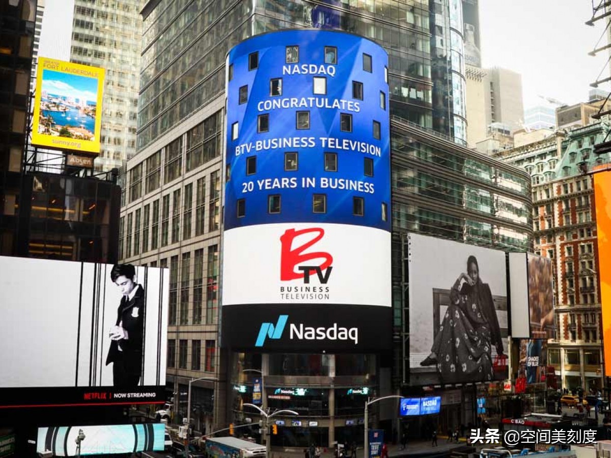 为何企业喜欢扎堆到美国时代广场打中文广告？还有微商和流量明星