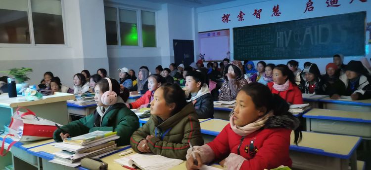 顶风冒雪抗严寒，战天斗地忍饥饿-布拖纪实
