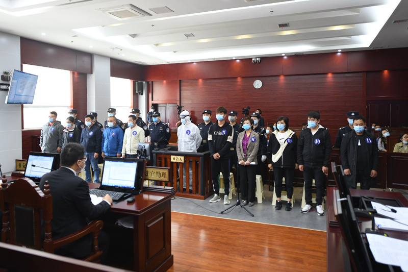 缔造“亿元盗版王国”被抓后，他说：盗版生意也不好做