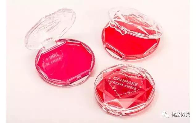 日系女生腮红妆容,韩系清透感妆容用什么颜色的腮红