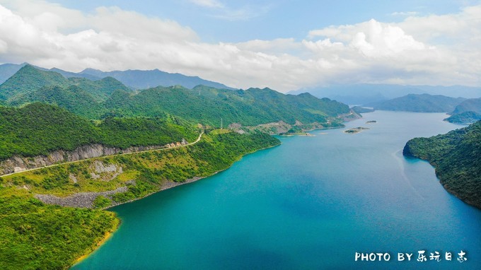 巴厘岛式私密温泉度假,听山野清风