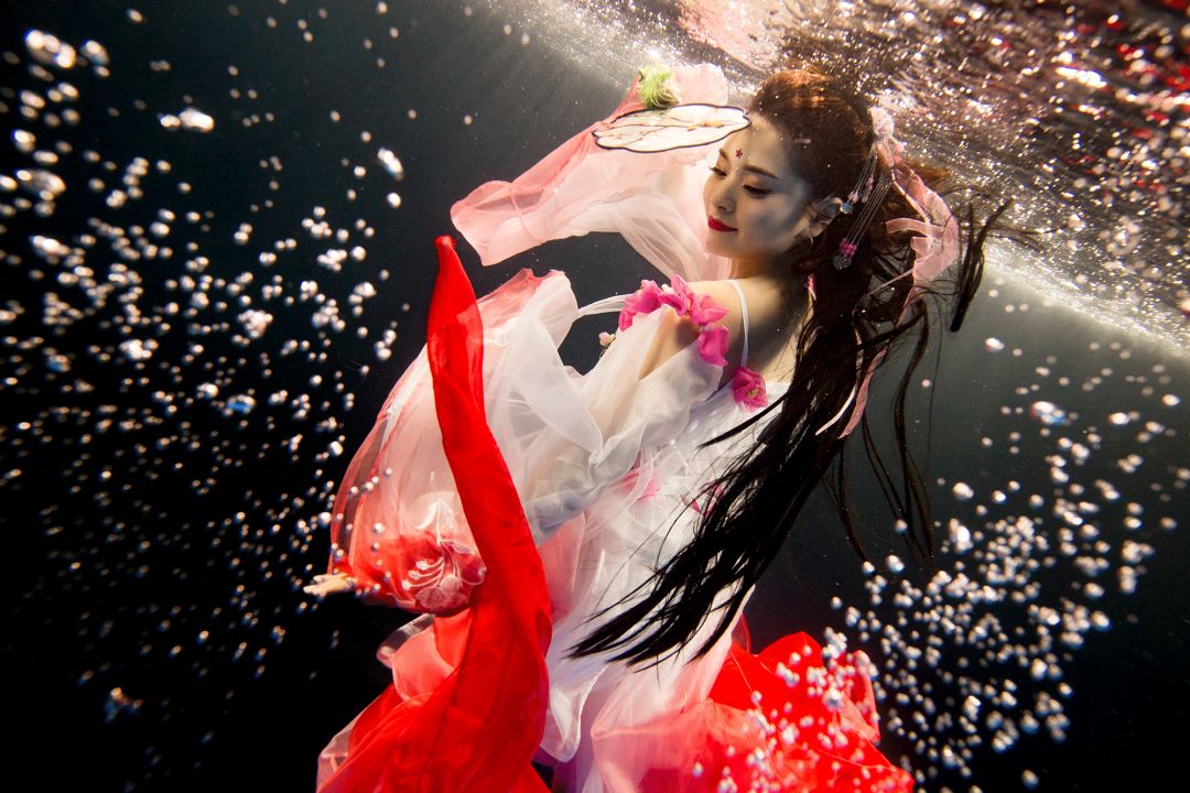 引爆星城!三亚仙气十足的水下摄影来长沙啦~湖南卫视率先取景