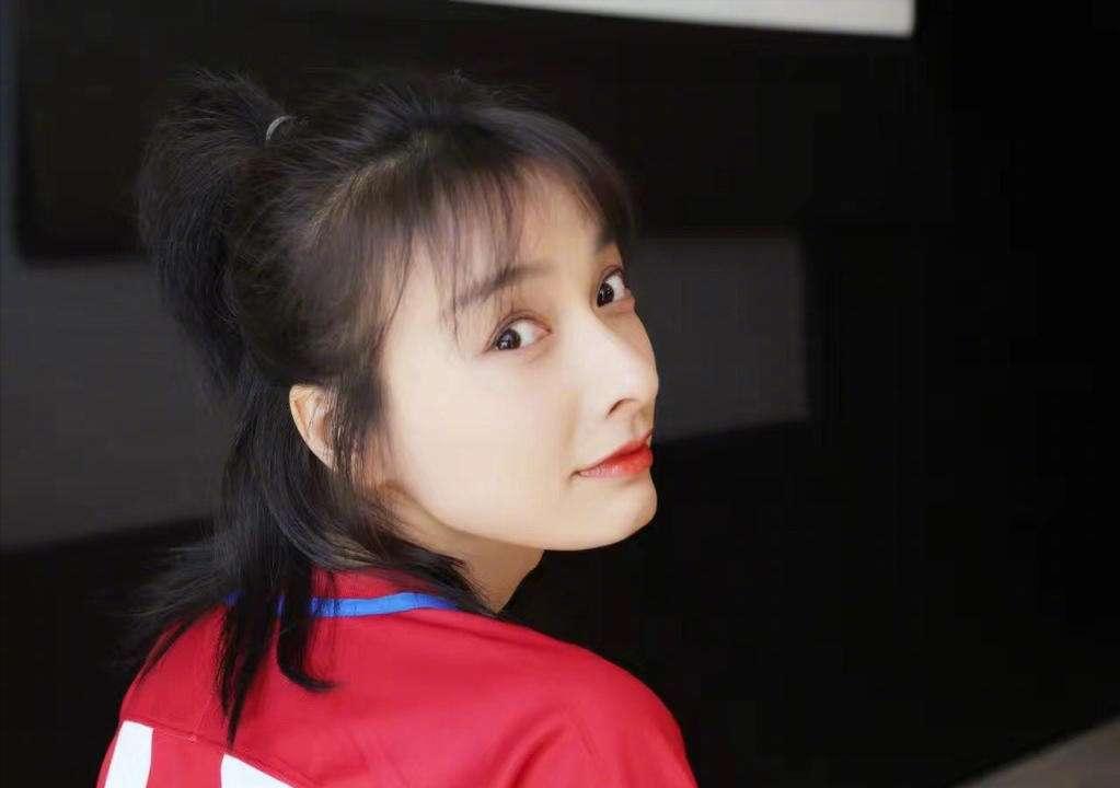 吴昕辟谣,吴昕现在有钱吗