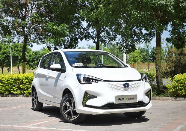 年轻人购车避雷法则，揭底奔奔E-Star到底值不值得买？