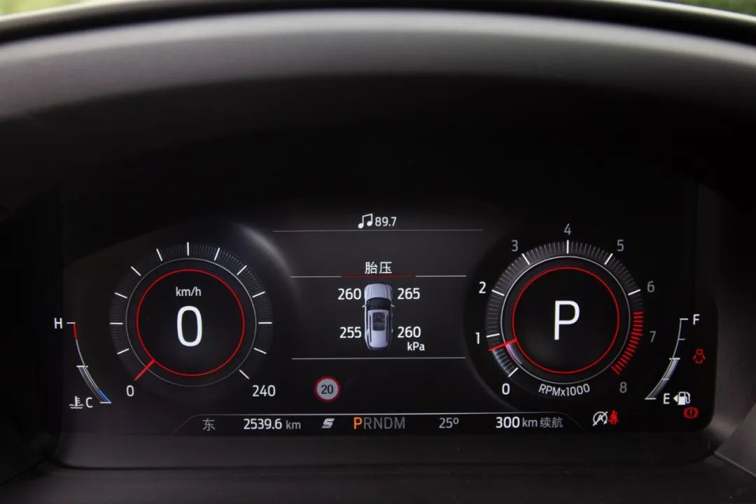 全新福特探险者选哪个配置,福特全新探险者对比途昂