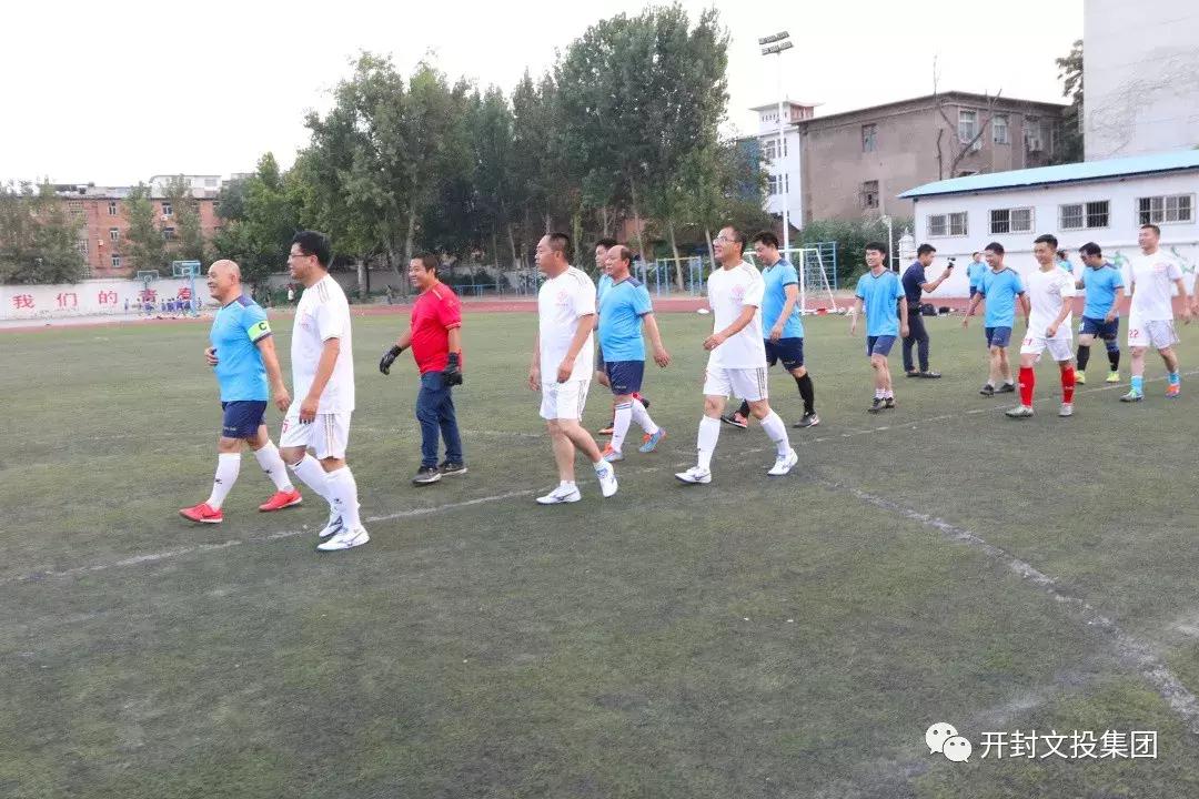 缁胯尩璧涘満瓒崇悆姣旇禌,缁胯尩鐞冨満姣旇禌