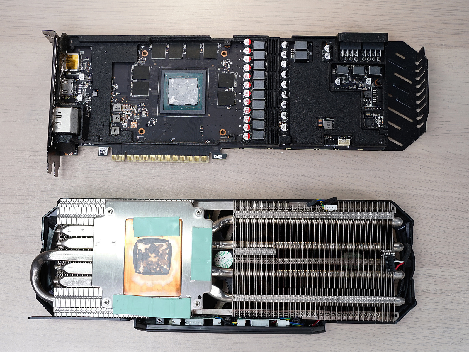 秀桌面：送老婆RGB全家桶PC，钱都花在光效上的感觉真棒