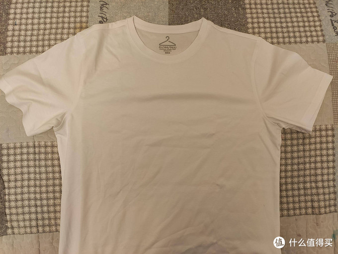 六款热销经典款T恤横向评比，哪款才是你的最爱