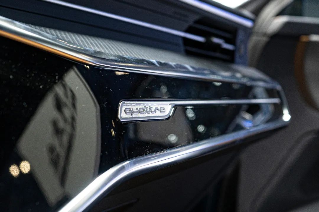 当优雅遇上潮流,当优雅碰上运动西装暴徒不再是梦