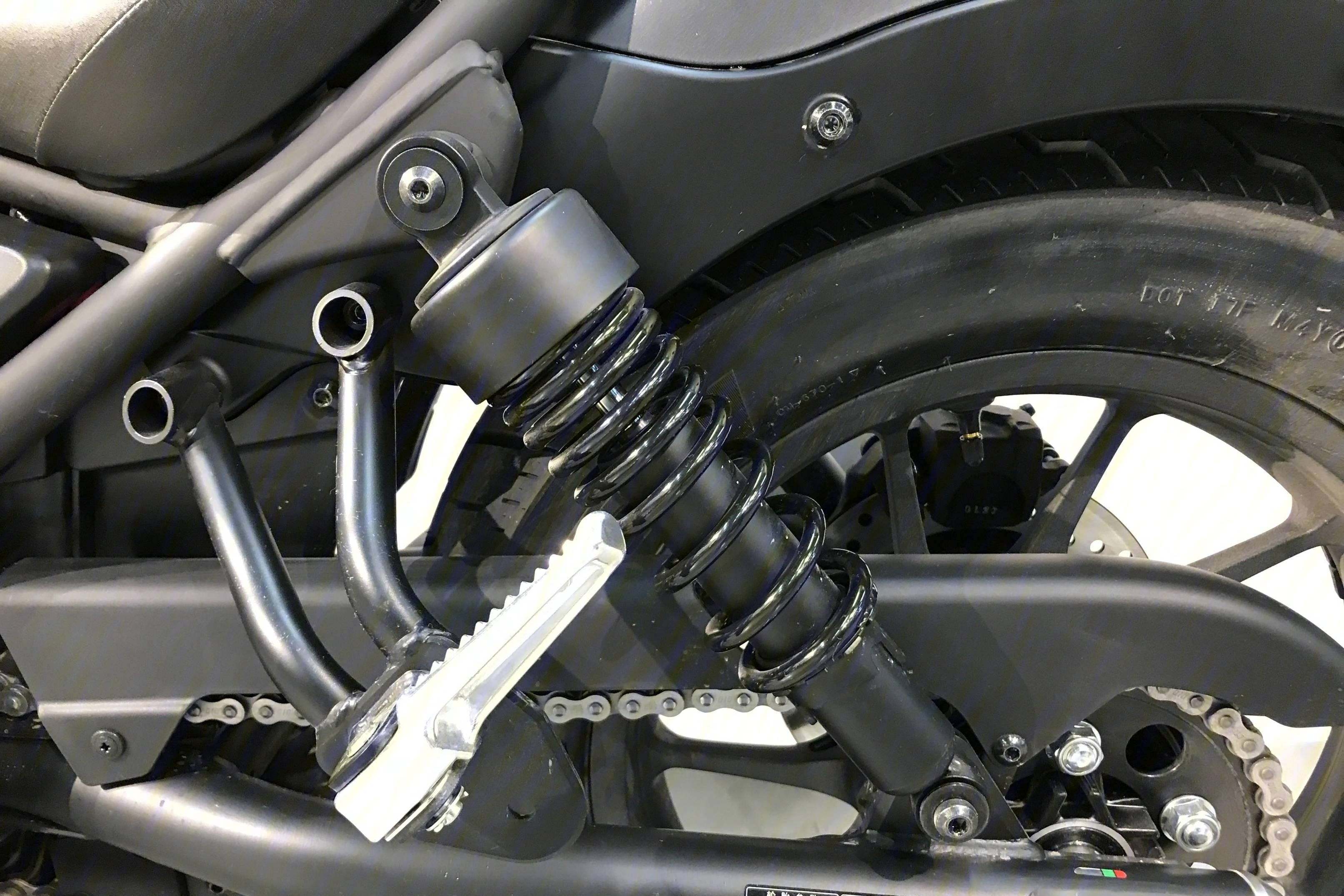 新大洲本田cm300巡航车,hondacm300用车感受