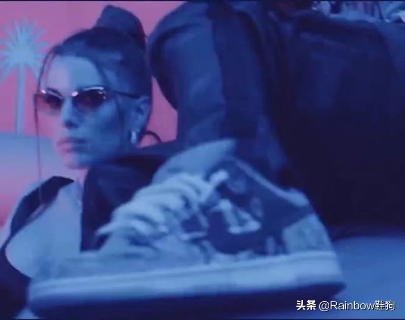 dunksb黑绿脚趾测评,dunksb联名上脚效果