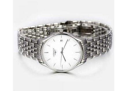 浪琴康卡斯钢带材质 (浪琴表壳为什么是钢带)