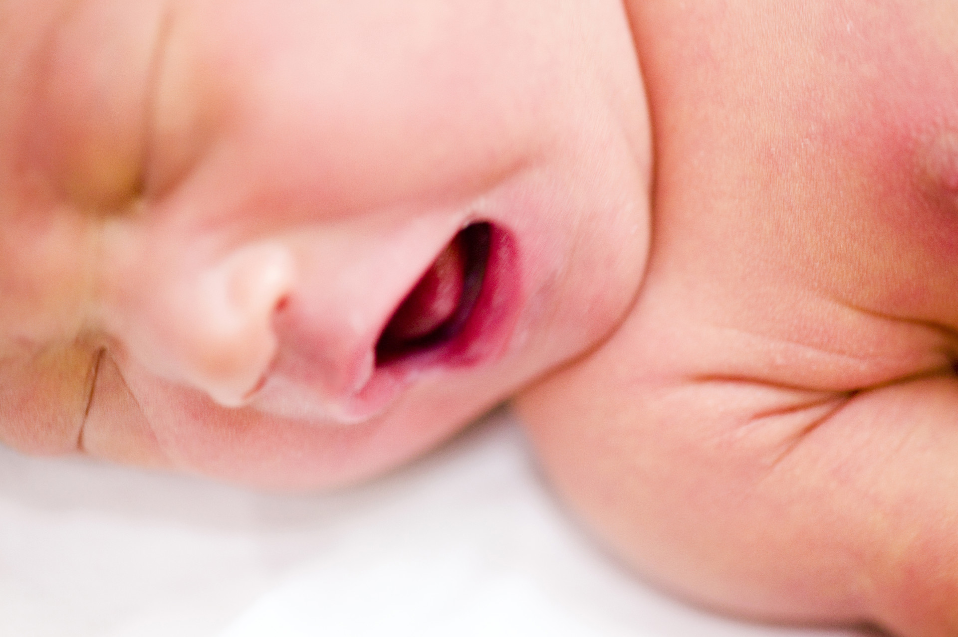 拯救小婴儿,安抚小月龄宝宝入睡