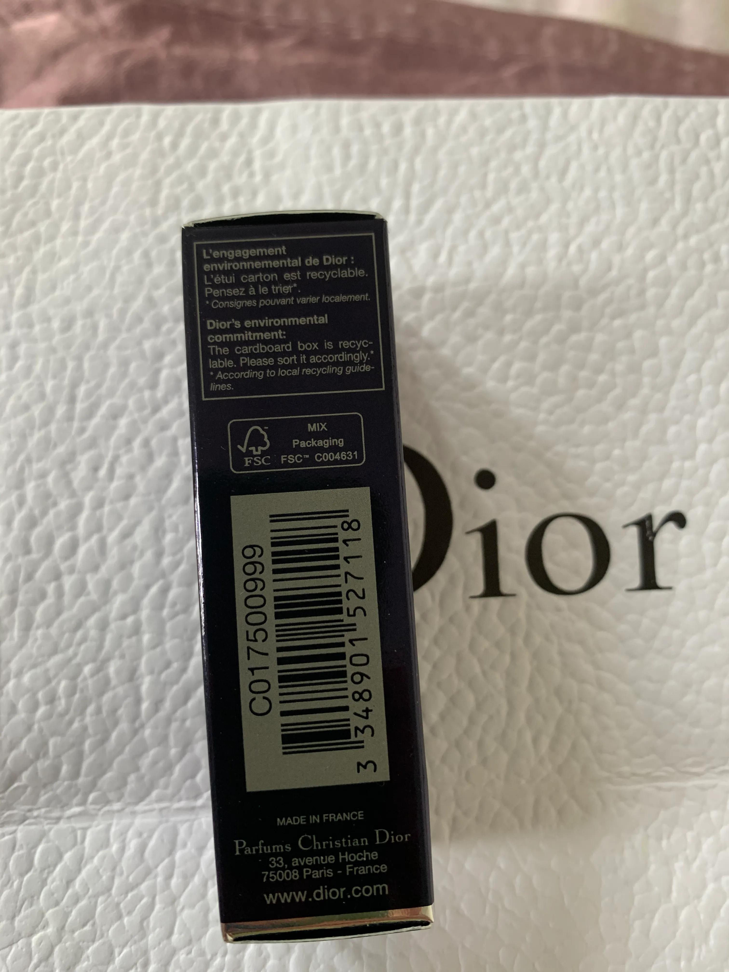 美妹们谁能帮看看这款999是真是假？