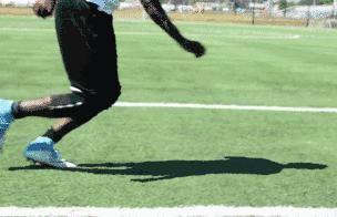 两次变向超炫过人技巧,5个初学者必会的实战过人技巧