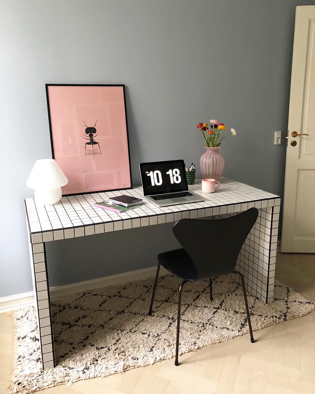 旧桌子和柜子翻新,旧桌子桌面贴瓷砖