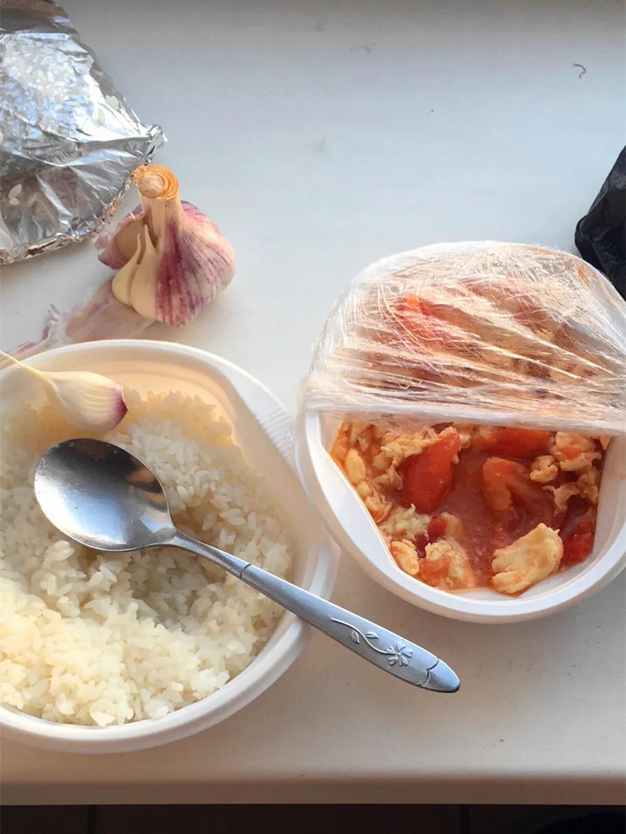 俄罗斯华人：不想给祖国添麻烦，但实在没办法了