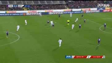 c罗里程碑之夜继续刷新纪录,c罗全场欢呼插兜走