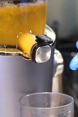 卖出50w+杯的『原谅绿』果汁，男生都不好意思喝…