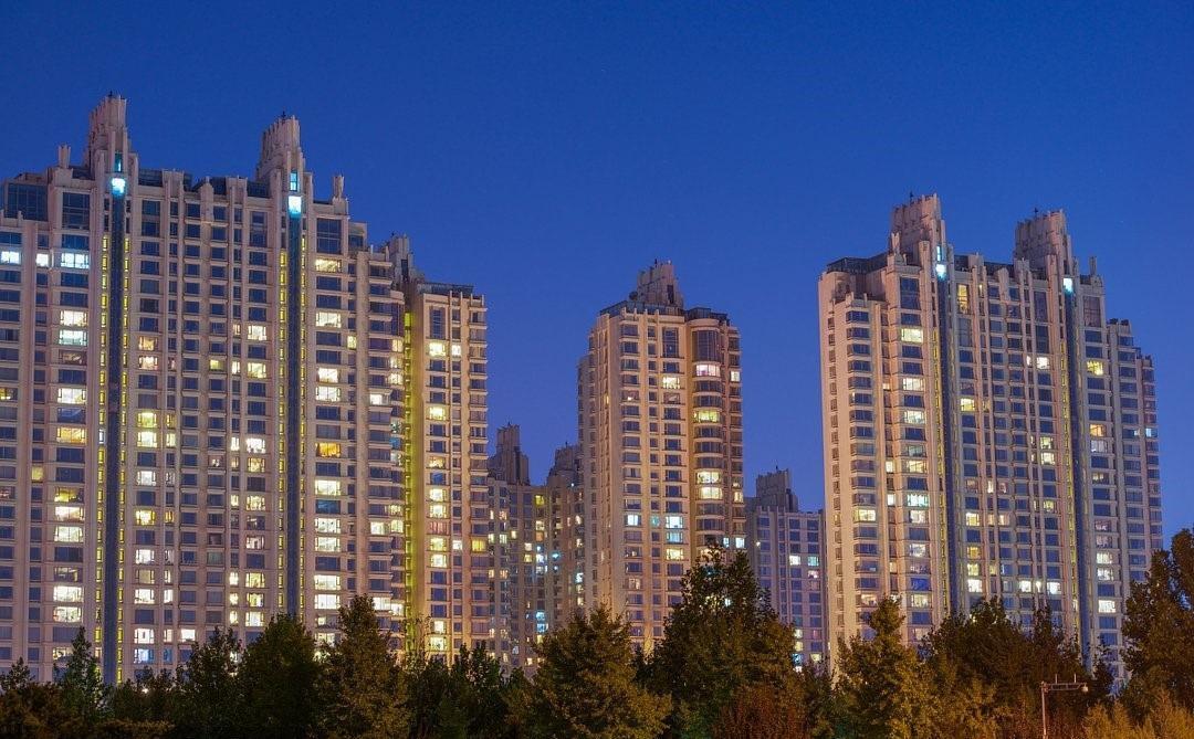 高层几十年后危房怎么办,城里的高层房子70年会拆吗