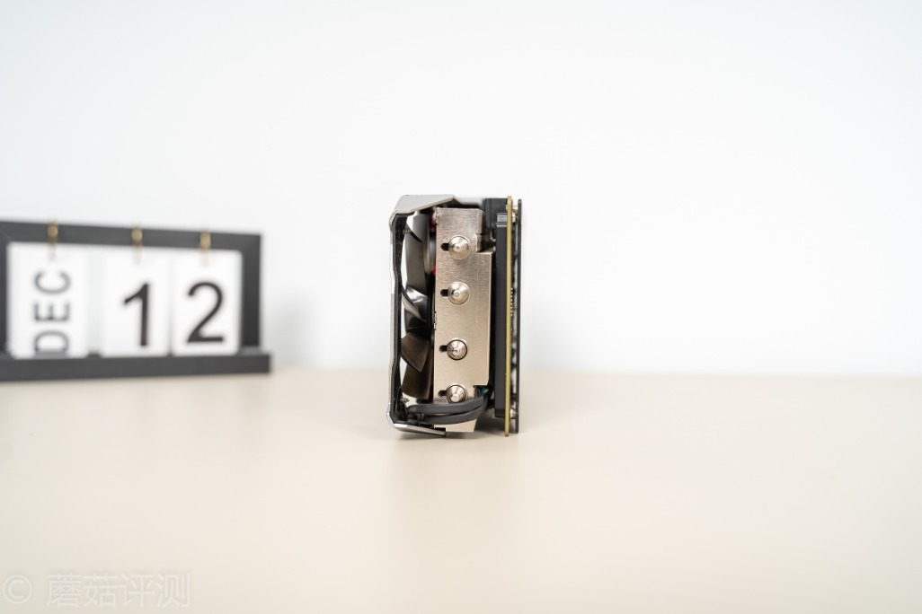 七彩虹1080ti相当于现在什么显卡,游戏显卡钉子户