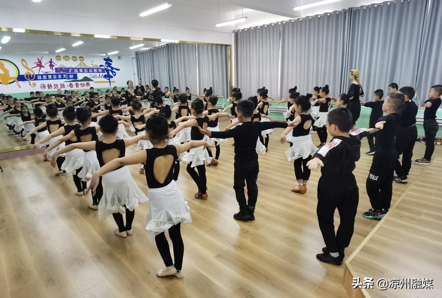 加强未成年人思想道德建设的照片,加强未成年人思想道德教育活动