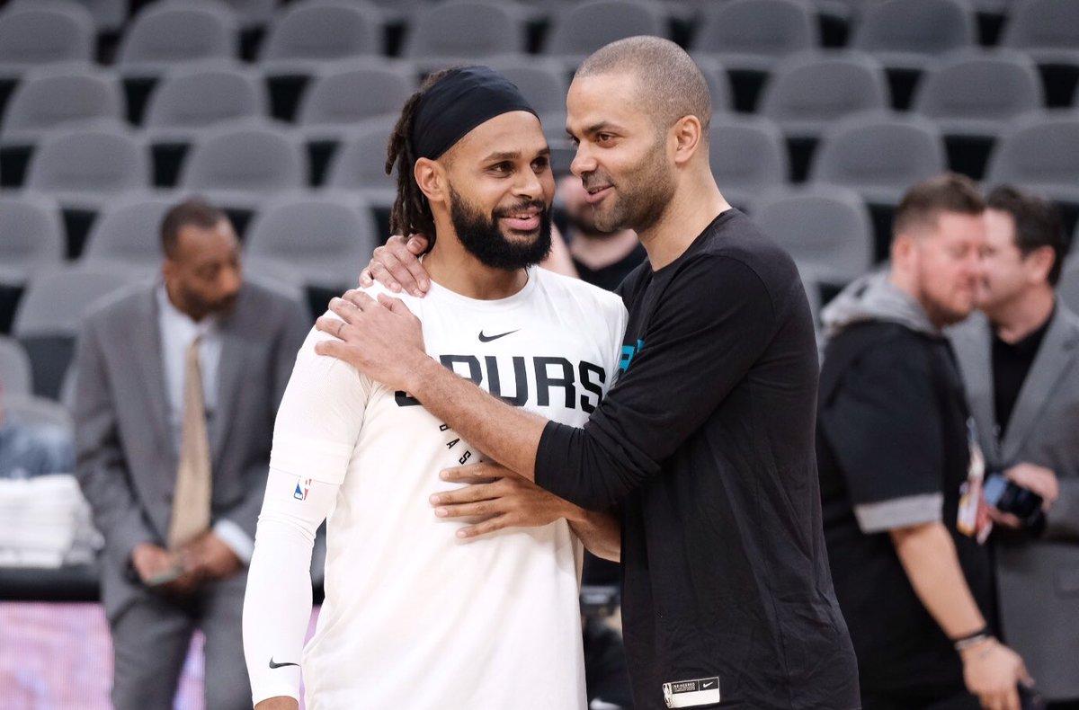 帕克大笑,帕克扣篮波波维奇偷笑