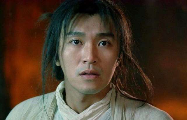 周星驰唯一一部烂片，豆瓣评分只有3.8，连他自己都不愿意提起