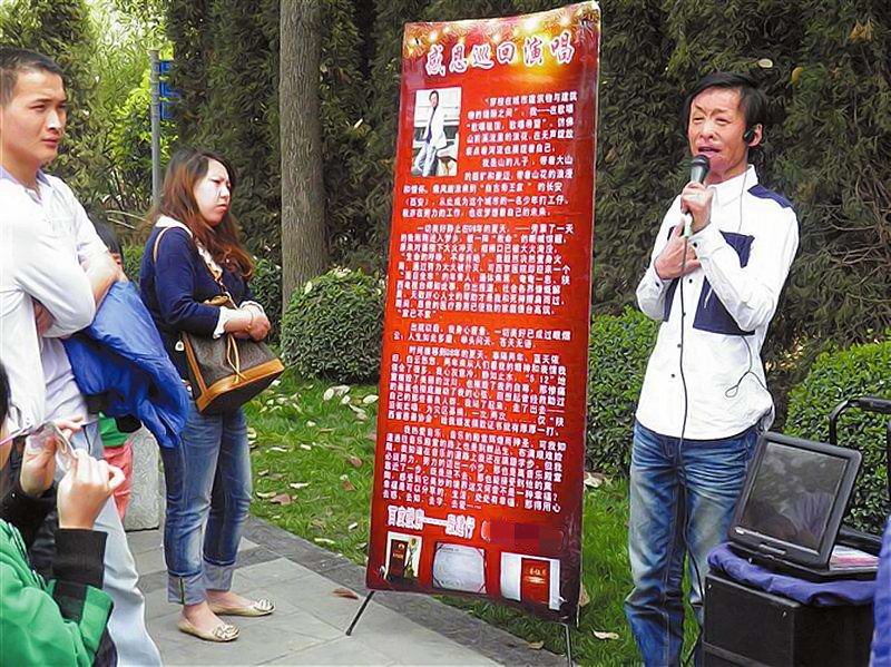 21岁小伙烧伤13人,21岁小伙一人救13人被烧毁容